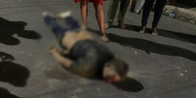 Suspeito de roubar motoboy é espancado até a morte no São José; cenas fortes