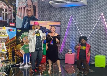 Jorge entrevista a convidada cantora Ianayra