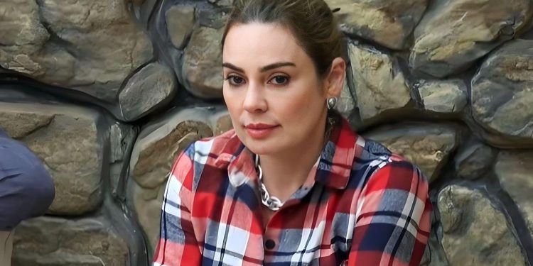 Rachel Sheherazade é expulsa de A Fazenda após briga com Jenny Miranda