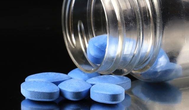 Um homem de 32 anos perdeu a visão de um olho após tomar uma dose alta de sildenafila, o principal componente do Viagra. Homem toma