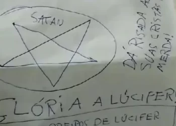 Vídeo: gato é esquartejado e deixado em altar de igreja com bilhete satanista