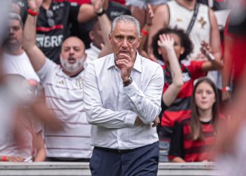 Tite assume culpa de derrota do Flamengo: "Grêmio foi efetivo"