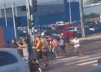 Vídeo: Partida do Campeonato Amazonense termina em pancadaria em Manaus