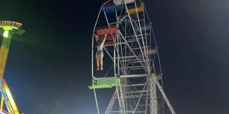Adolescente que caiu de roda gigante continua internada e faz fisioterapia em Manaus