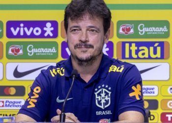 Fernando Diniz convoca Seleção Brasileira para jogos das Eliminatórias