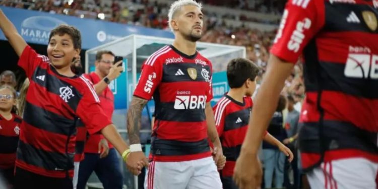 Flamengo providencia jatinhos para jogadores nas Eliminatórias visando duelo com o Bragantino