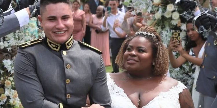 Jojo Todynho revela motivo do término com o ex: "peguei conversa dele com homens"