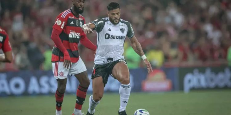 Atlético-MG faz três no Maracanã e Flamengo perde a vice-liderança do Brasileiro