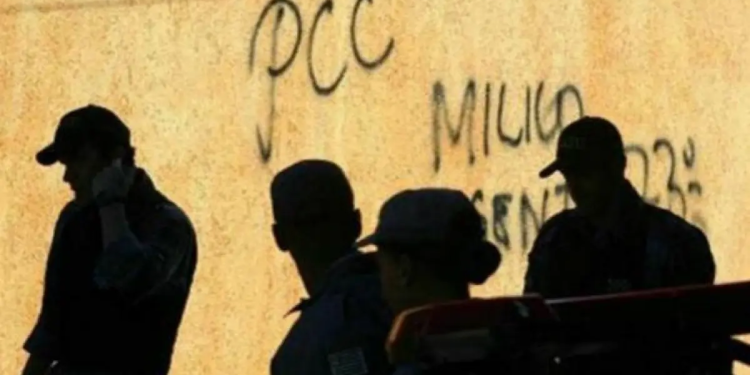 PCC determina duas datas para “salve” com ordem de executar policiais