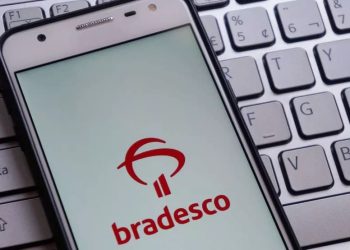 Clientes do Bradesco relatam valores a mais em contas após sumiço de dinheiro