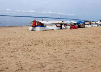Praia da Ponta Negra liberada para banho
