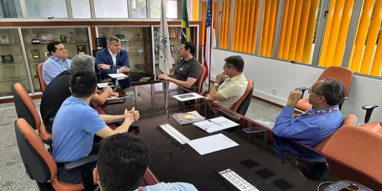 Suframa e TCL Semp discutem reforma tributária e logística