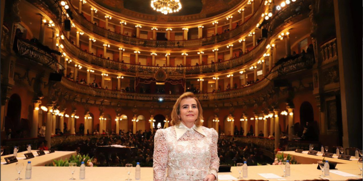 Posse no TCE: Dama de Ferro assume um TCE rachado e politizado