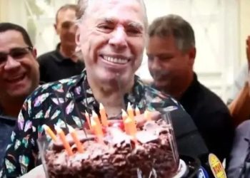 Celebrando 93 anos, Silvio Santos abre o jogo sobre retorno à TV: “Estou com preguiça”