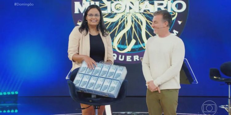 Jornalista conquista pela 1ª vez prêmio de R$ 1 milhão no 'Domingão com Huck'