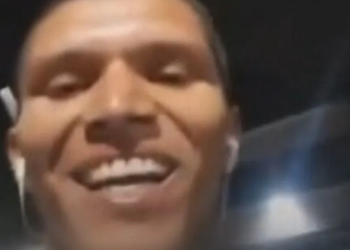 Um homem roubou o telefone celular de uma mulher no sábado (9), em frente ao Shopping Bangu, na Zona Oeste do. Homem rouba