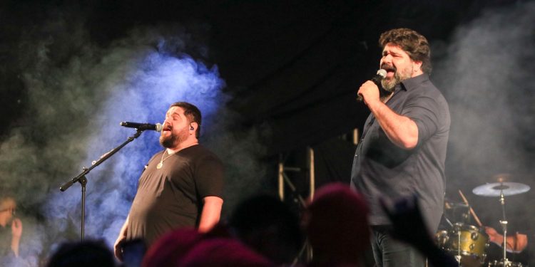 Expoagro 2023: ‘Os Menotti’ agitam público no segundo dia da feira de agronegócios do Amazonas