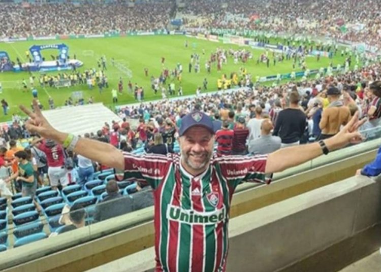 Ministro Lupi viaja para Mundial sem aval de Lula e às custas da Fifa