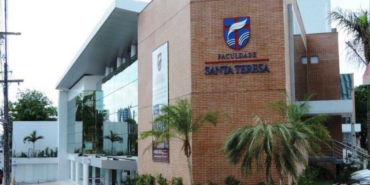 https://faculdadesantateresa.edu.br/