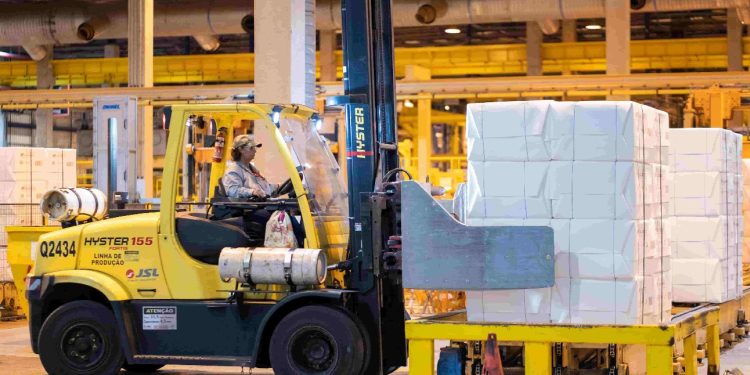 setores indústria encerram confiantes