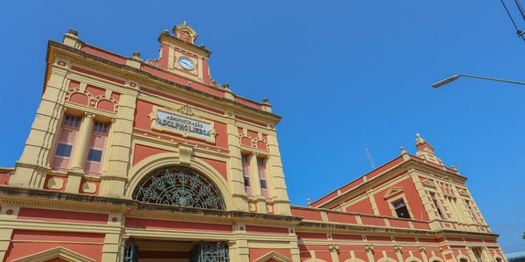 Funcionamento dos serviços essenciais na véspera e feriado de Natal