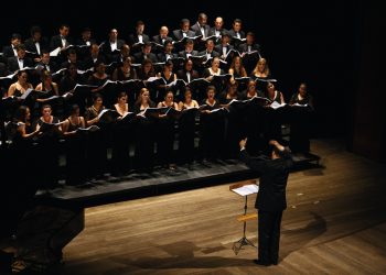 Para prestigiar o show, o público poderá realizar as inscrições nesta segunda-feira (18), às 15h, no Portal da Secretaria de Cultura e Economia Criativa.