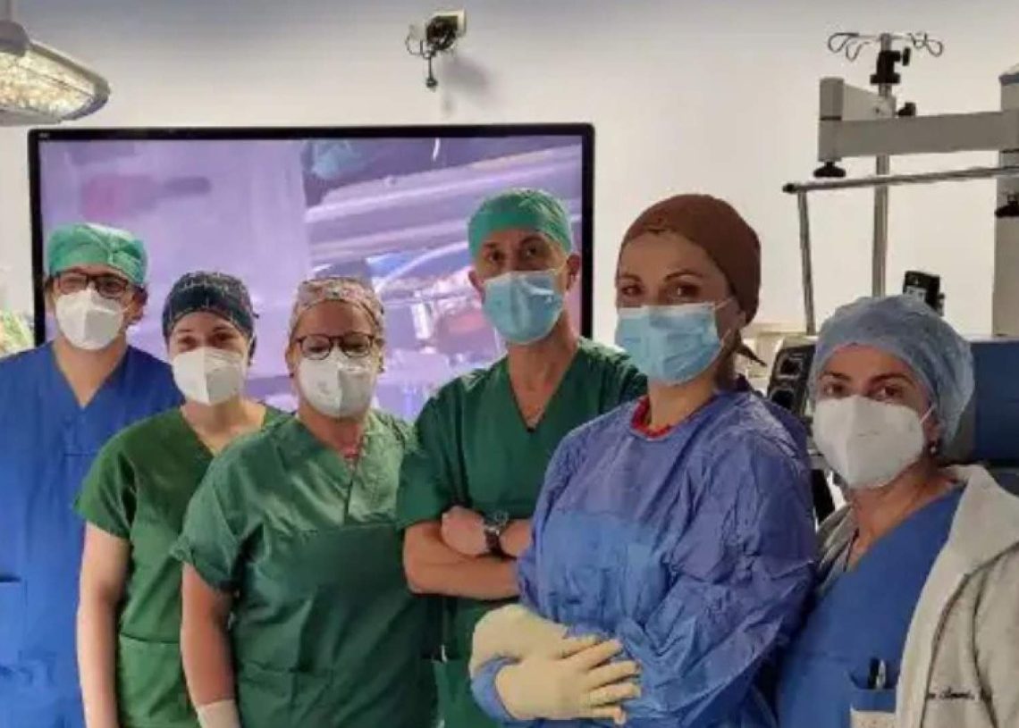 Uma equipe do Instituto de Oncologia Giovanni Paolo II de Bari, na Itália, realizou a remoção de um tumor de 50 quilos. Médicos removem