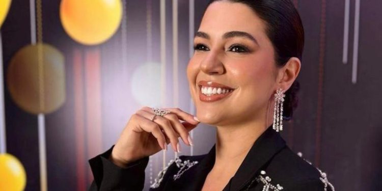 Vivian Amorim vence prêmio de melhor influenciadora do Amazonas