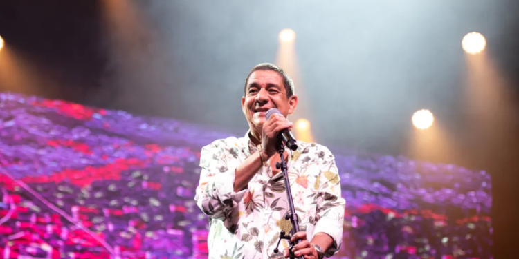 Zeca Pagodinho e Pretinho da Serrinha animam a sexta festa do BBB 24