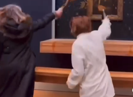 Vídeo: Ativistas jogam sopa em Mona Lisa no Museu Du Louvre