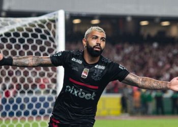 Gabigol encerra jejum e Flamengo vence Sampaio Corrêa