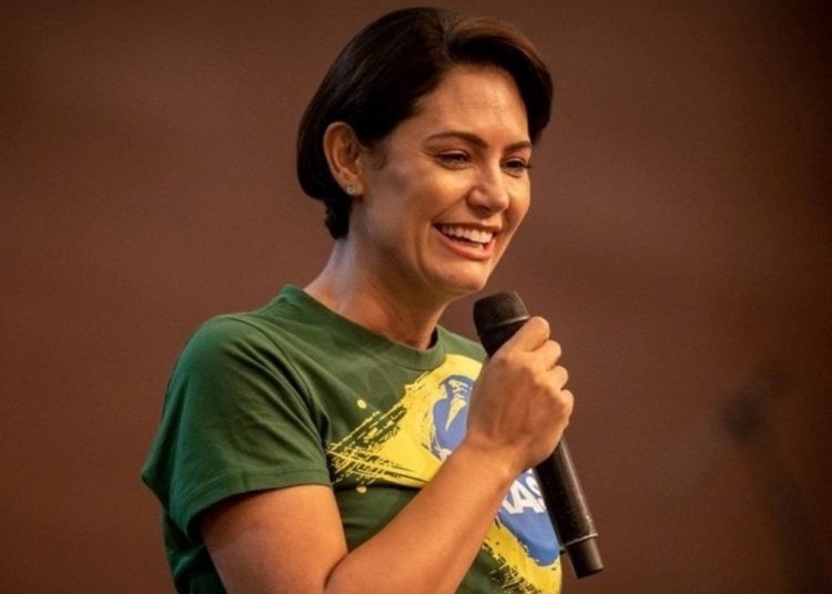 Michelle Bolsonaro deve vir a Manaus receber título de cidadã amazonense