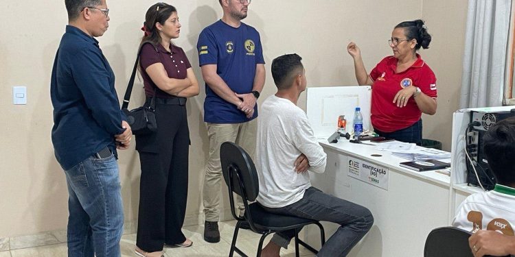Rio Preto da Eva recebe visita de equipe do Instituto de Identificação