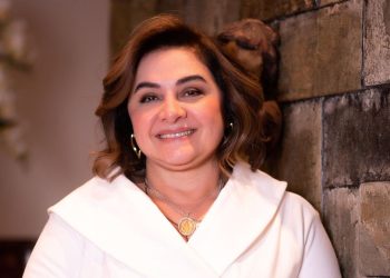 Quem é Maria do Carmo? A mulher que surge na corrida eleitoral para Prefeitura