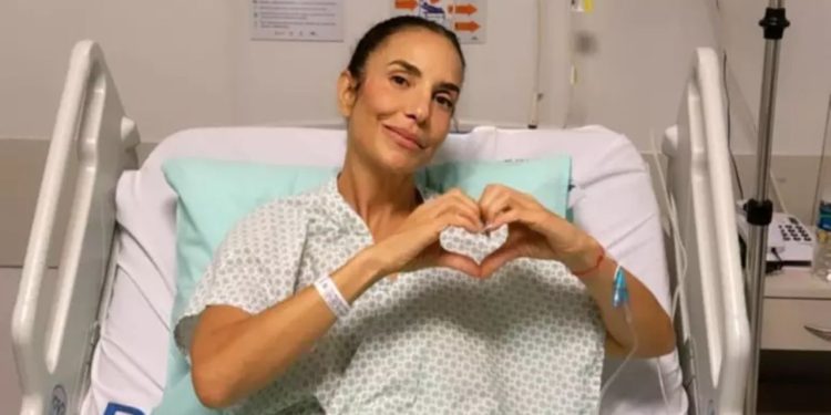 Ivete é internada após adoecer no Carnaval e Web dispara: “agora maceta a pneumonia”