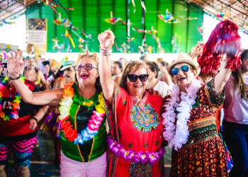 “Carnaidoso” agita carnaval da terceira idade em Manaus