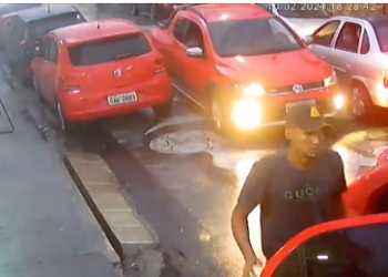 Criminosos atiram em trabalhador durante assalto no Alvorada