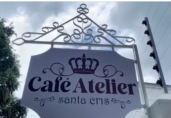 PDEX: Café e Atelier Santa Cris: Onde a Arte e o Café se Encontram