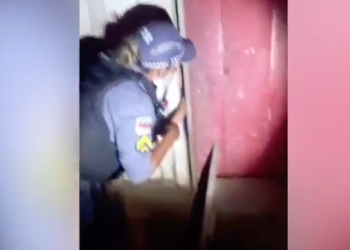 Crianças são resgatadas após mãe abandoná-las no AM