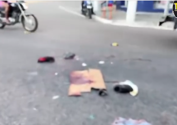 URGENTE – Ônibus atinge motociclista no Centro de Manaus