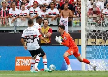 São Paulo vence o Palmeiras nos pênaltis e é campeão da Supercopa do Brasil