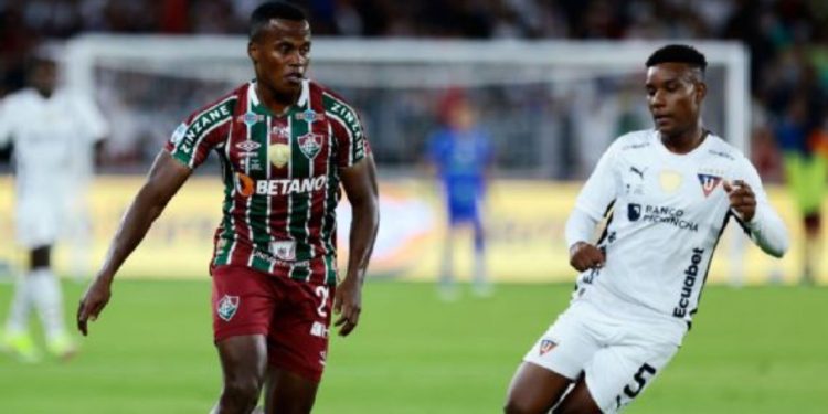 Fluminense leva gol nos acréscimos e perde por 1 a 0