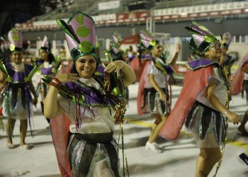 Escolas de Samba do Grupo Especial disputam o título neste sábado 