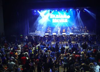 Encerramento do Esquenta Carnaboi trouxe muita folia e atrações locais