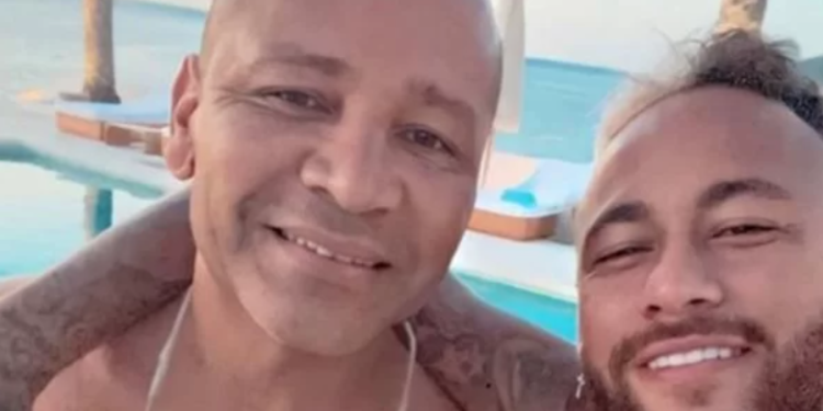 Neymar Pai nega pagamento de fiança para Daniel Alves