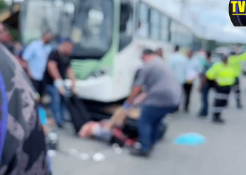 Acompanhe a remoção do corpo da jovem morta em acidente na Torquato