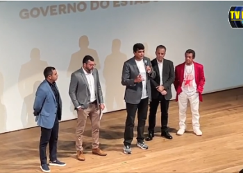Governador Wilson Lima oficializa temporada de eventos do 57° Festival de Parintins