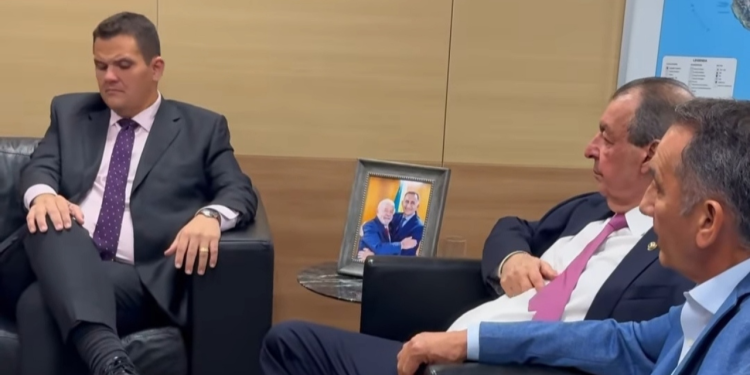 Amigo do meu amigo é…