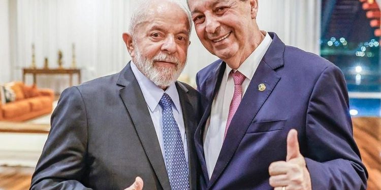 Faz muito tempo que poucos senadores amazonenses tiveram tanto destaque e permaneceram em evidência como. BR