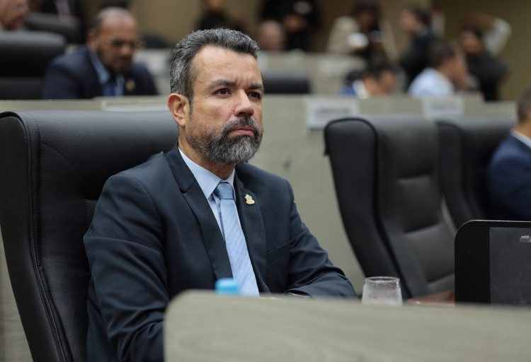 TRE-AM cassa mandato do vereador Antônio Peixoto